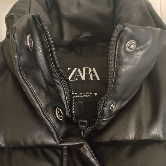 ZARA Gorpcore Black Faux Leather Crop Puffer Vest Women’s XS Streetwear EUC - Picture 7 of 15
